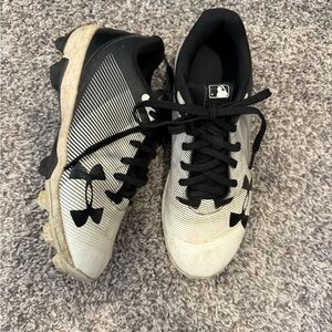 Under Armour Black and White Baseball Cleats